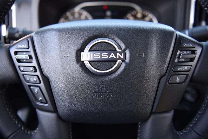 Nissan Frontier Vehicle Image 23