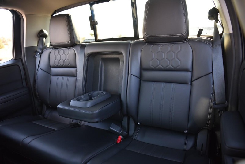 Nissan Frontier Vehicle Image 27