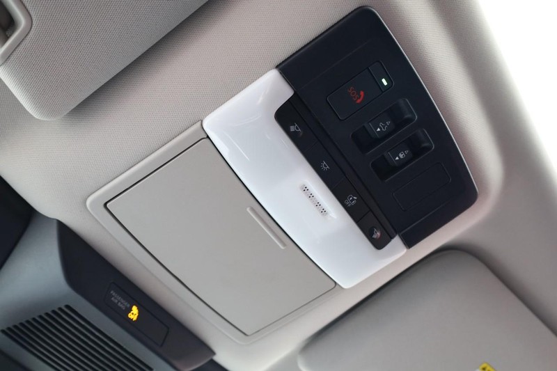 Nissan Pathfinder Vehicle Image 22