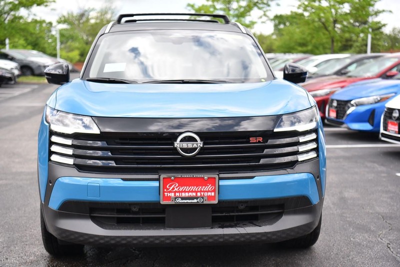 Nissan Kicks Vehicle Image 04