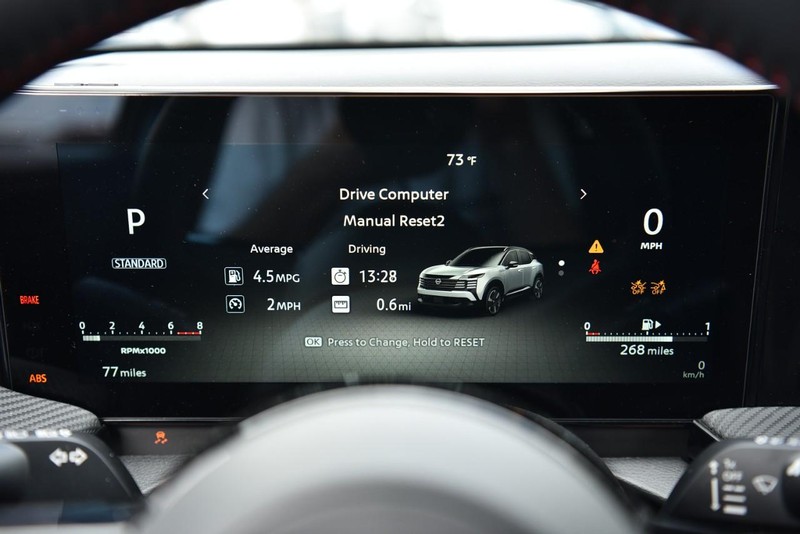 Nissan Kicks Vehicle Image 12