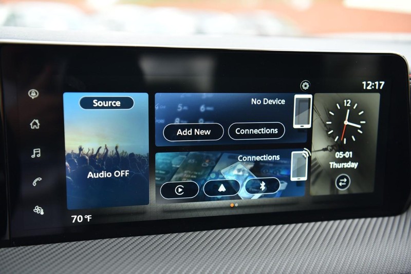 Nissan Kicks Vehicle Image 14
