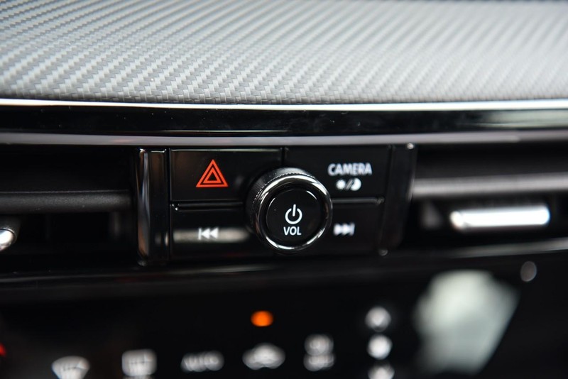 Nissan Kicks Vehicle Image 17