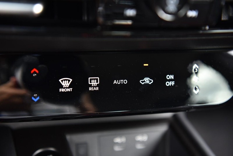 Nissan Kicks Vehicle Image 18