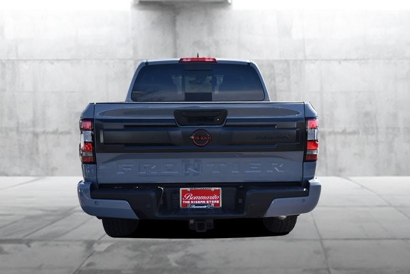 Nissan Frontier Vehicle Image 06