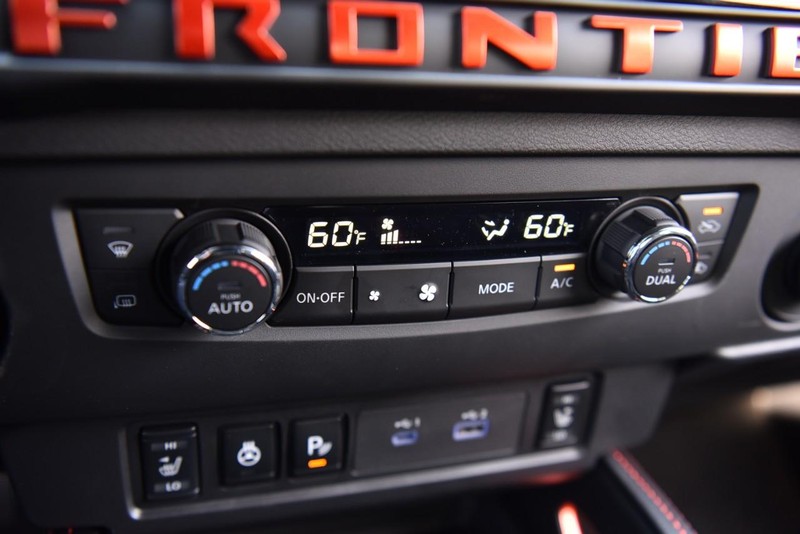 Nissan Frontier Vehicle Image 16