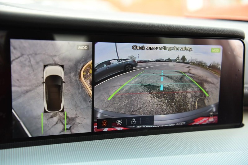 Nissan Murano Vehicle Image 14