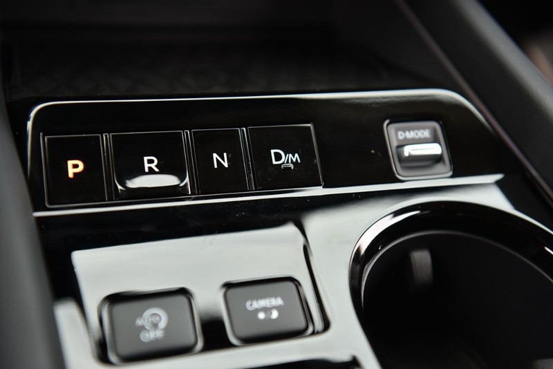 Nissan Murano Vehicle Image 18