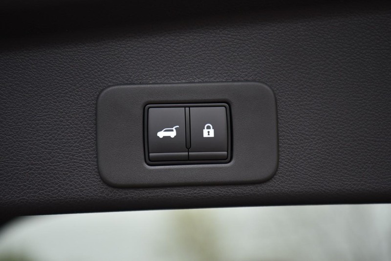 Nissan Murano Vehicle Image 30