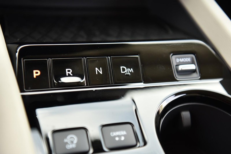 Nissan Murano Vehicle Image 17