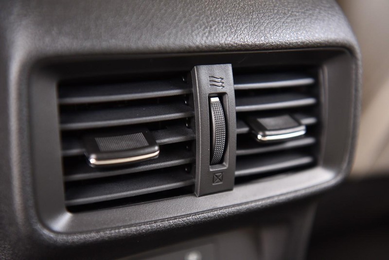 Nissan Murano Vehicle Image 28