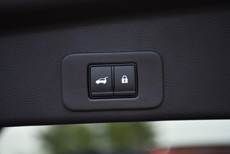 Nissan Murano Vehicle Image 31