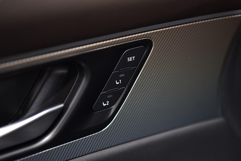 Nissan Murano Vehicle Image 10