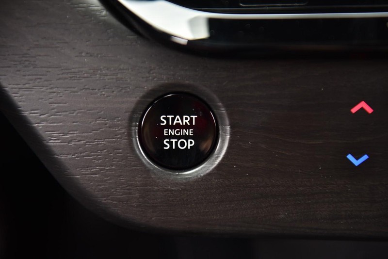 Nissan Murano Vehicle Image 19