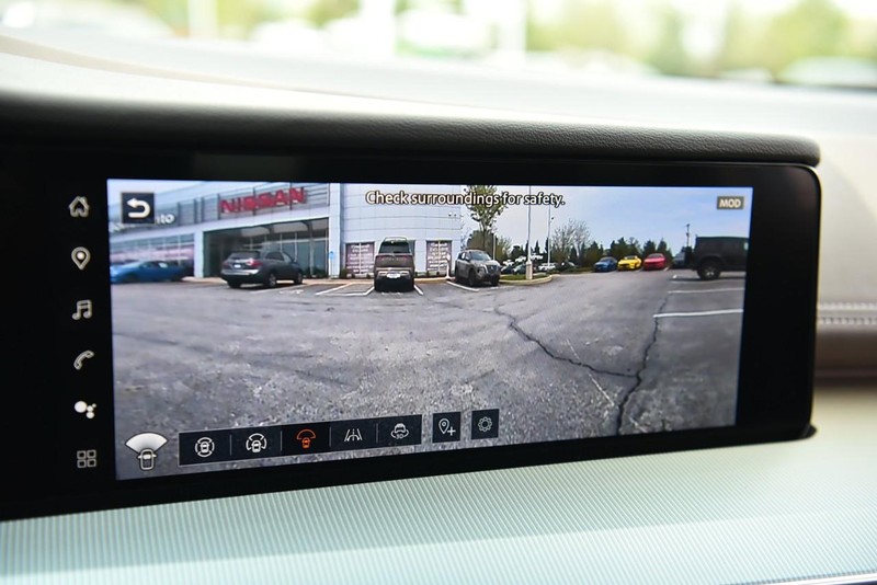 Nissan Murano Vehicle Image 22