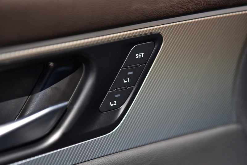 Nissan Murano Vehicle Image 09
