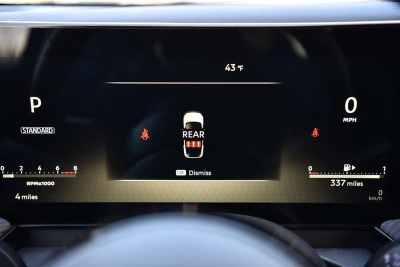 Nissan Kicks Vehicle Image 11