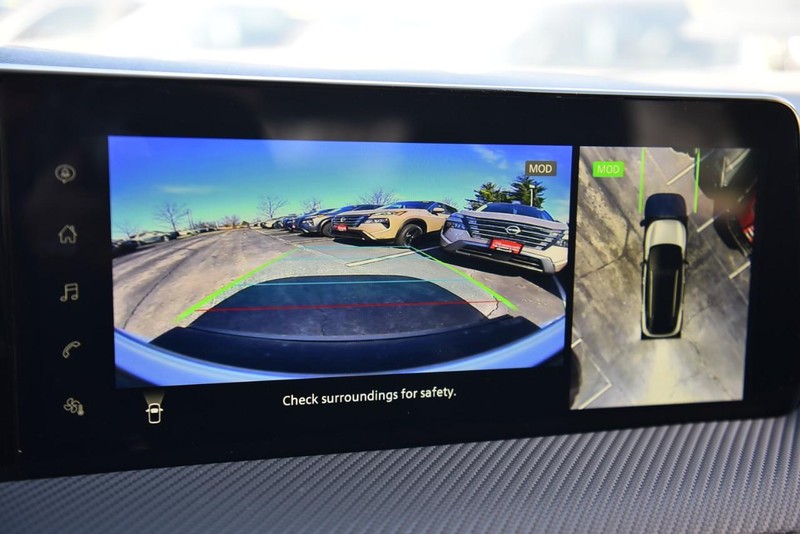 Nissan Kicks Vehicle Image 18