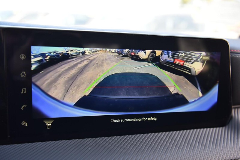Nissan Kicks Vehicle Image 20