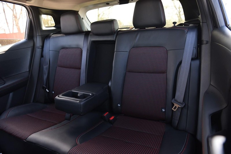 Nissan Kicks Vehicle Image 25
