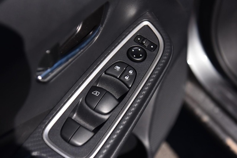 Nissan Versa Vehicle Image 08