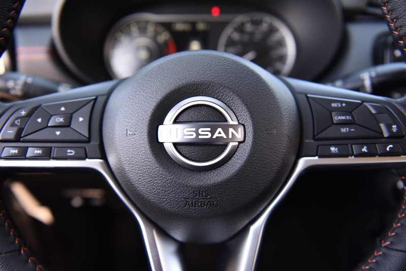 Nissan Versa Vehicle Image 16