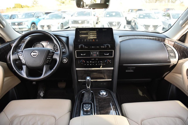 Nissan Armada Vehicle Image 07