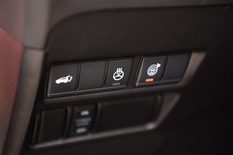 Nissan Armada Vehicle Image 11