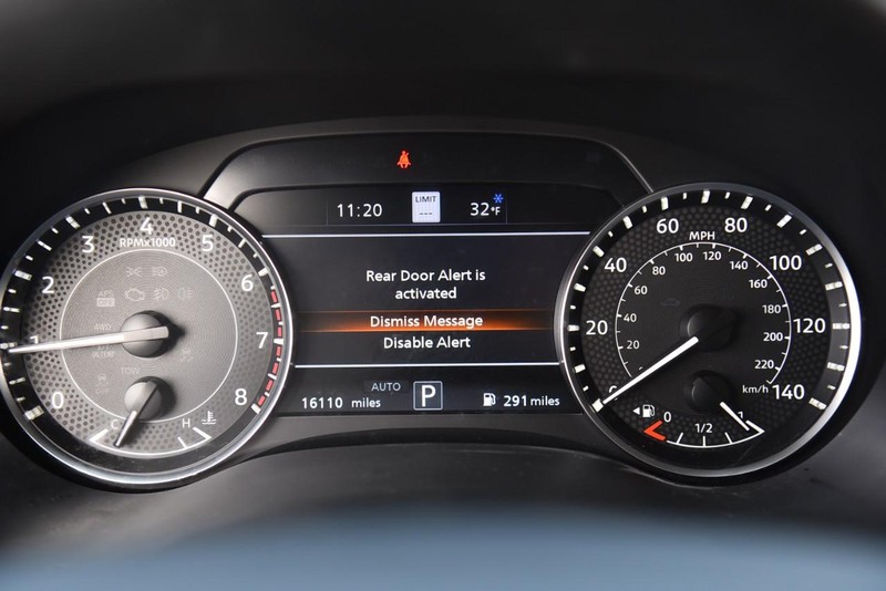 Nissan Armada Vehicle Image 12