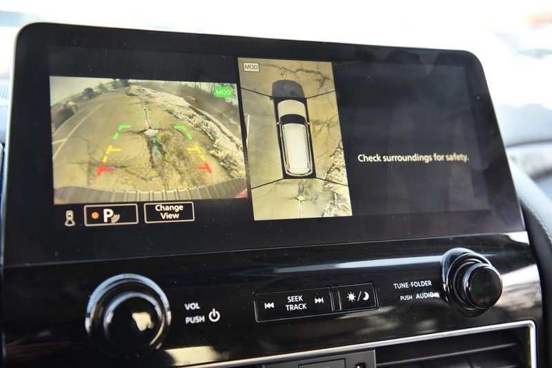 Nissan Armada Vehicle Image 13