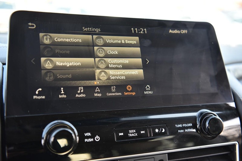 Nissan Armada Vehicle Image 19