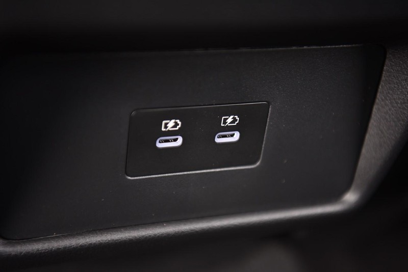 Nissan Rogue Vehicle Image 22