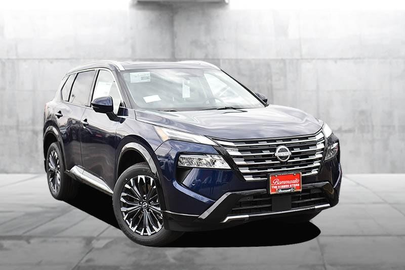 Nissan Rogue Vehicle Image 02