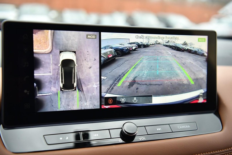 Nissan Rogue Vehicle Image 13