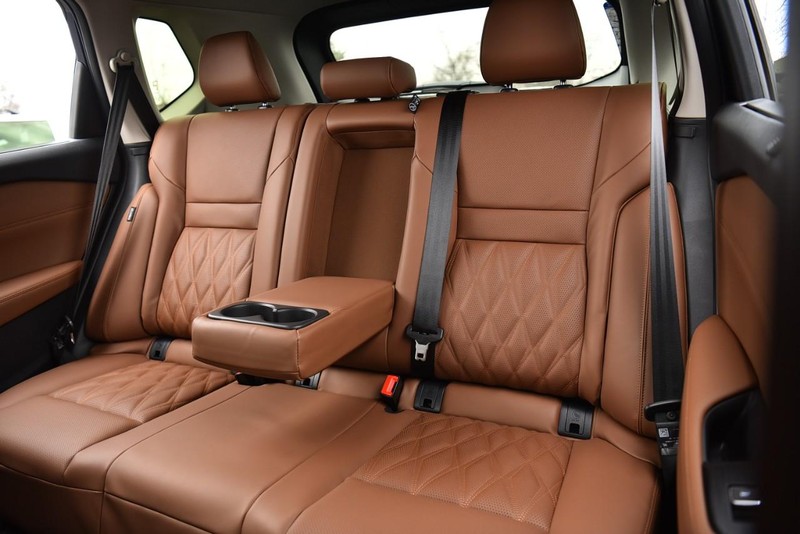 Nissan Rogue Vehicle Image 22