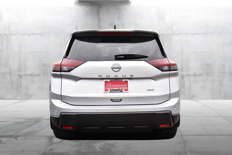 Nissan Rogue Vehicle Image 06