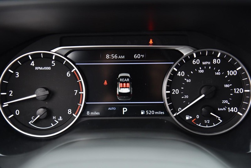 Nissan Rogue Vehicle Image 11