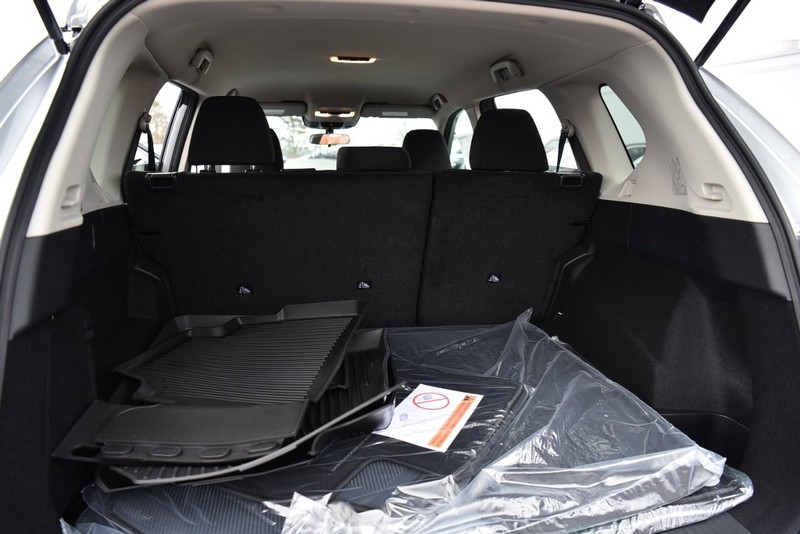 Nissan Rogue Vehicle Image 22