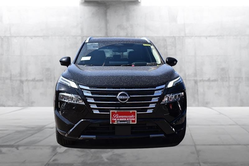 Nissan Rogue Vehicle Image 04