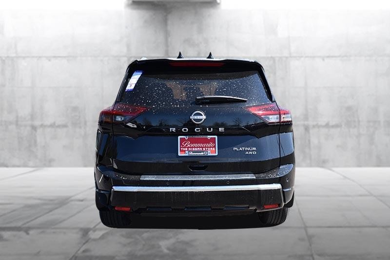 Nissan Rogue Vehicle Image 06