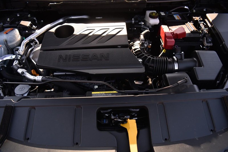Nissan Rogue Vehicle Image 27
