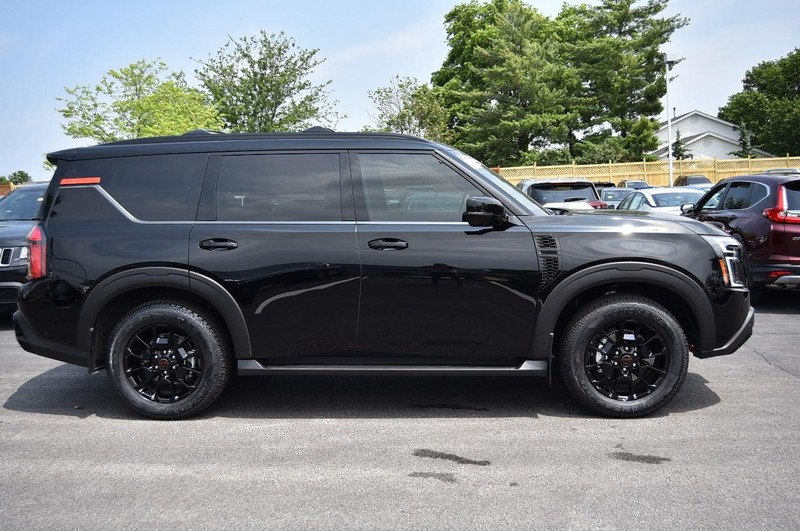 Nissan Armada Vehicle Image 05
