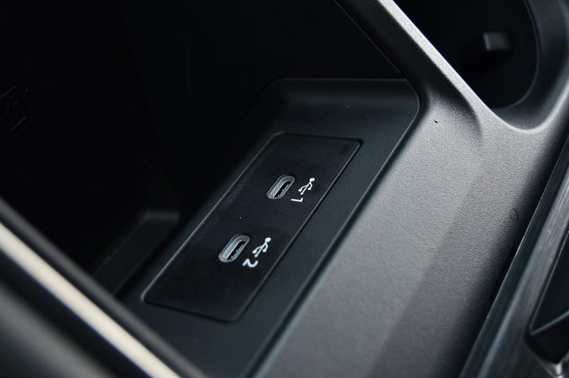 Nissan Armada Vehicle Image 23