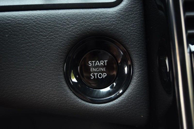 Nissan Armada Vehicle Image 24