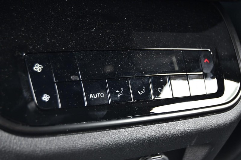 Nissan Armada Vehicle Image 29