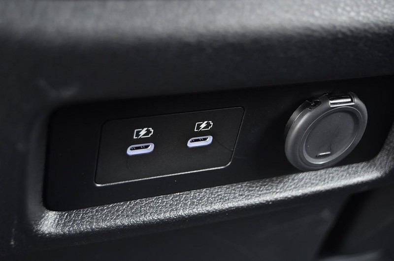 Nissan Armada Vehicle Image 30