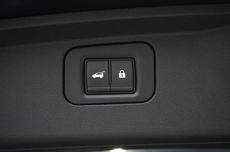 Nissan Armada Vehicle Image 34