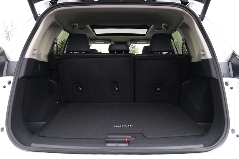 Nissan Rogue Vehicle Image 08