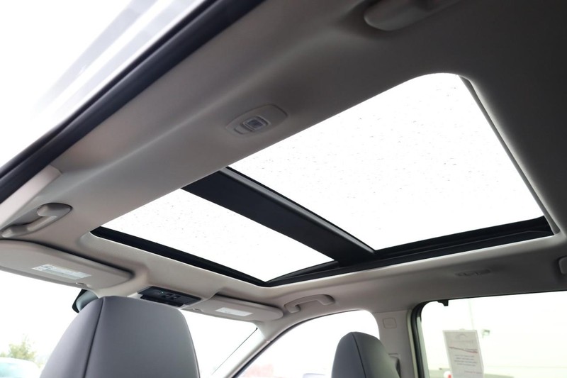 Nissan Rogue Vehicle Image 12