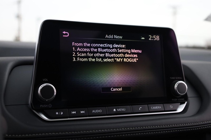 Nissan Rogue Vehicle Image 15